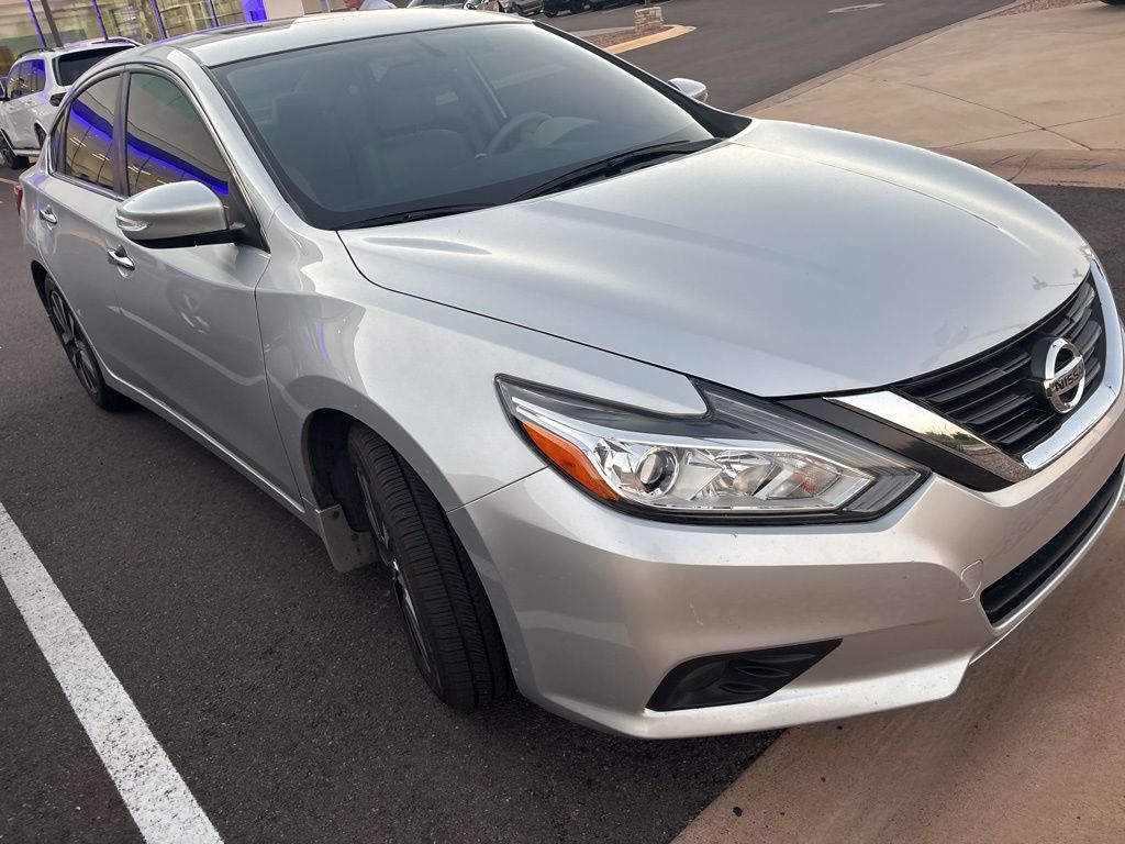 Thumbnail: 2016 Nissan Altima - 3