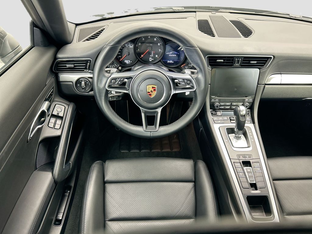 Thumbnail: 2017 Porsche 911 - 13