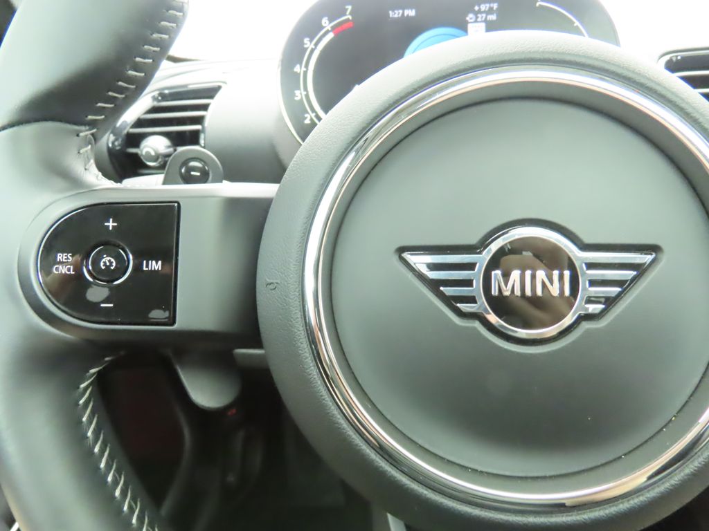 Thumbnail: 2023 MINI Cooper Clubman - 11