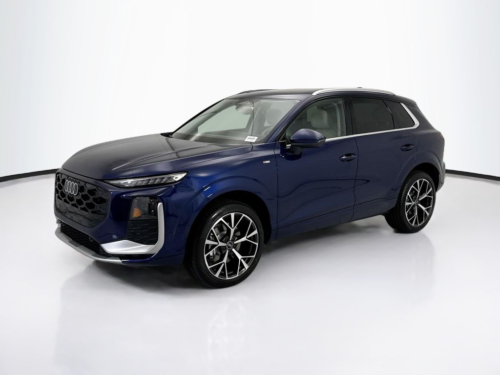Thumbnail: 2026 Audi Q3 - 1