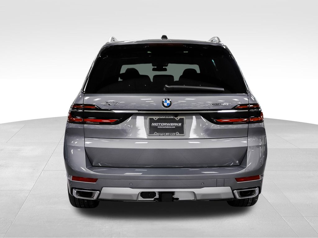 2024 BMW X7 xDrive40i 4