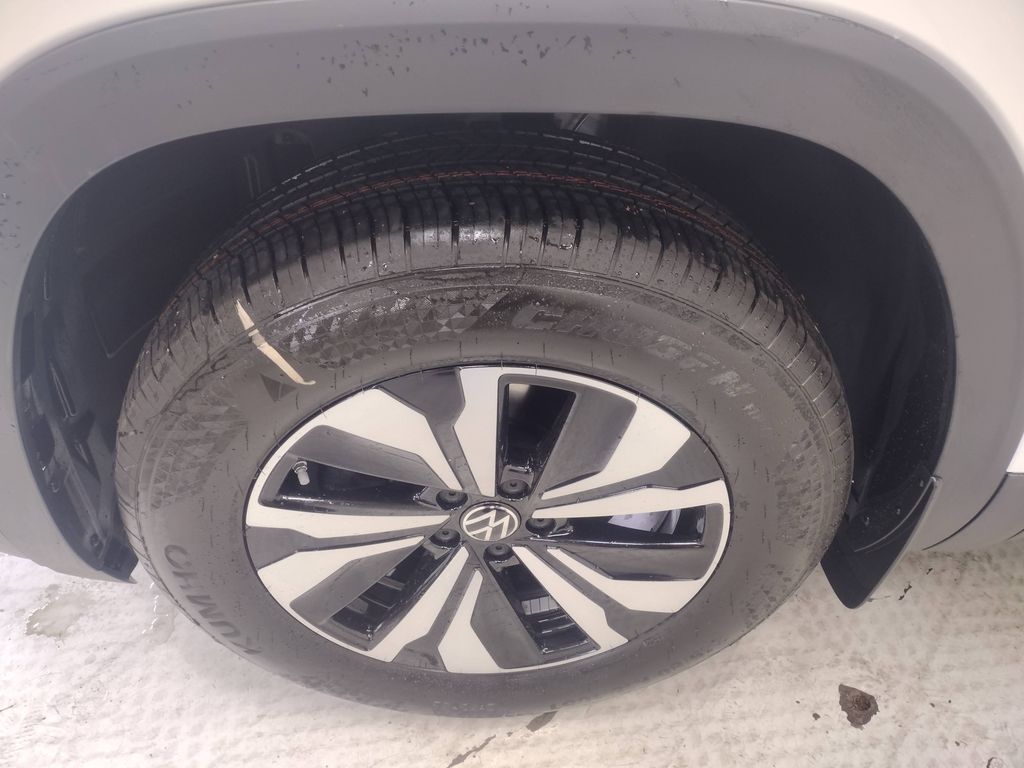2026 Volkswagen Atlas Cross Sport 2.0T SE