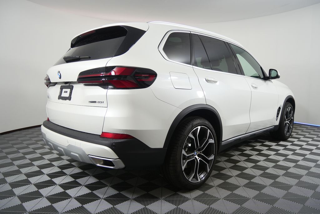 Thumbnail: 2026 BMW X5 - 3