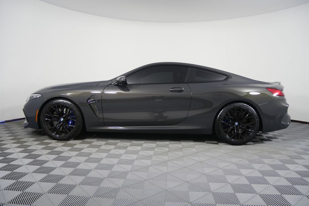Thumbnail: 2022 BMW M8 - 8