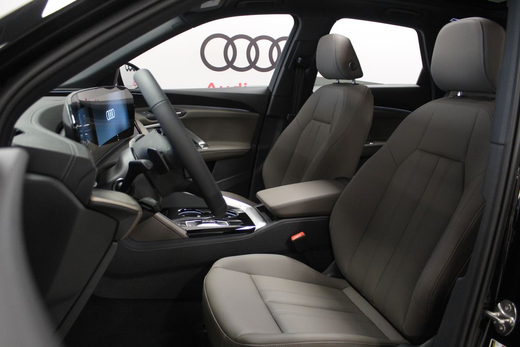 Thumbnail: 2026 Audi Q5 - 12