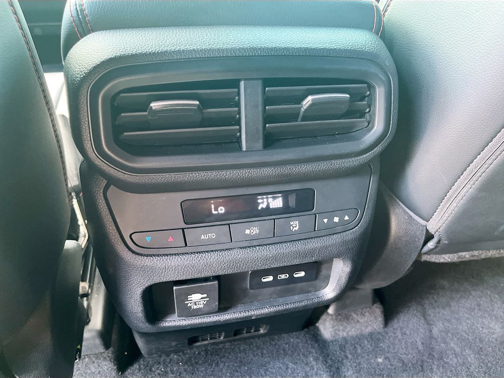 2025 Honda Pilot TrailSport - Photo 26
