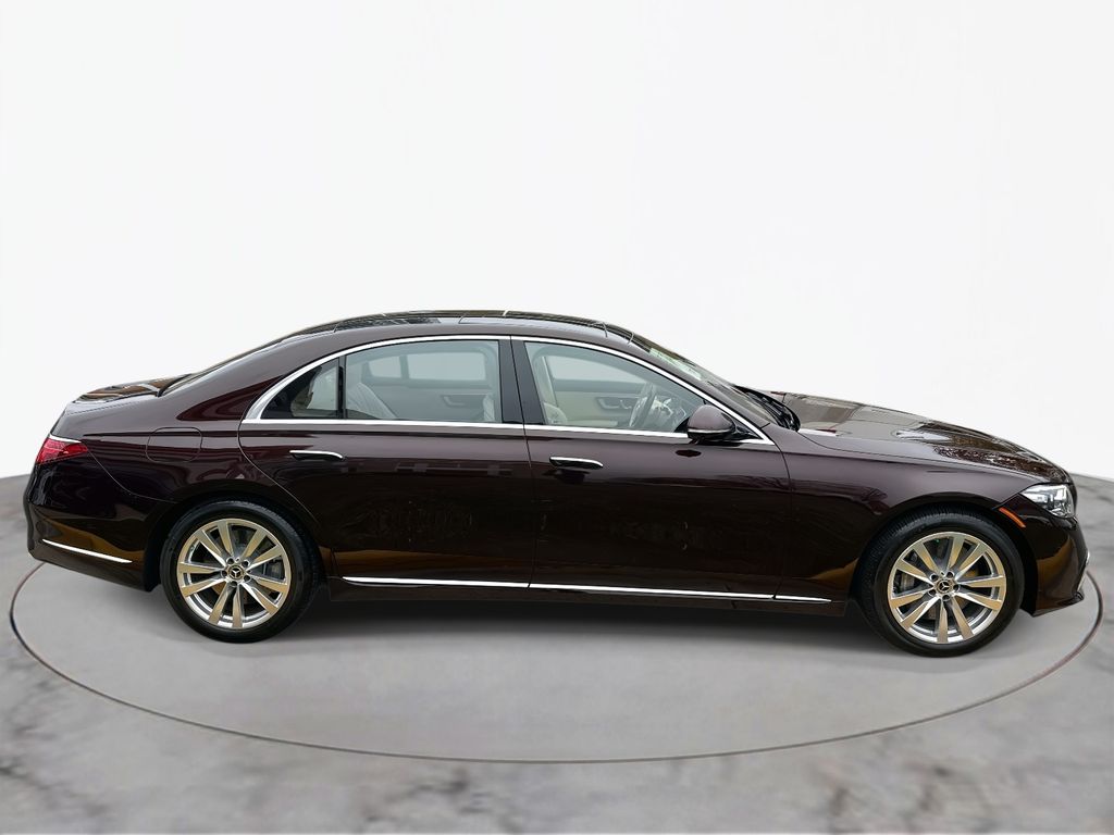 Thumbnail: 2023 Mercedes-Benz S-Class - 6