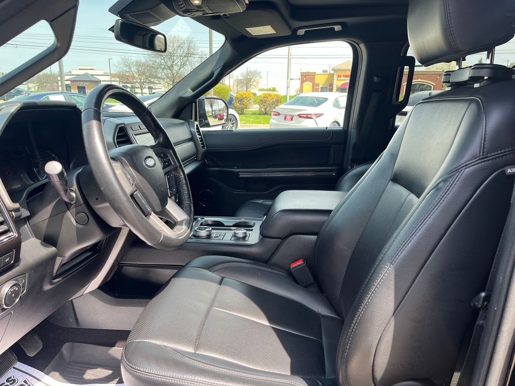 2021 Ford Expedition XLT photo