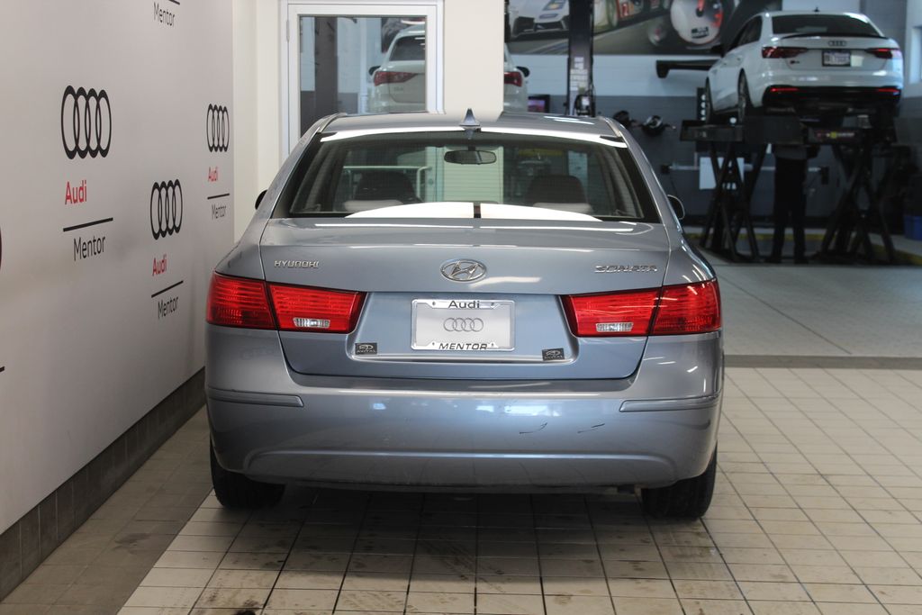 Thumbnail: 2010 Hyundai Sonata - 5