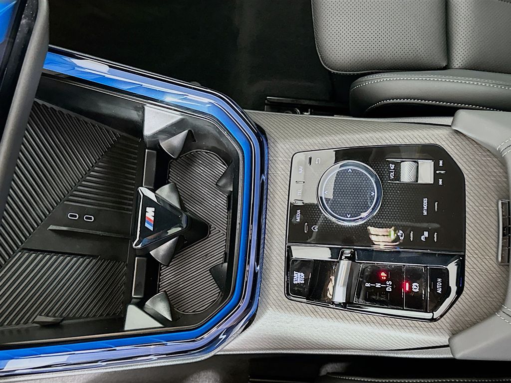 Thumbnail: 2025 BMW X3 - 16