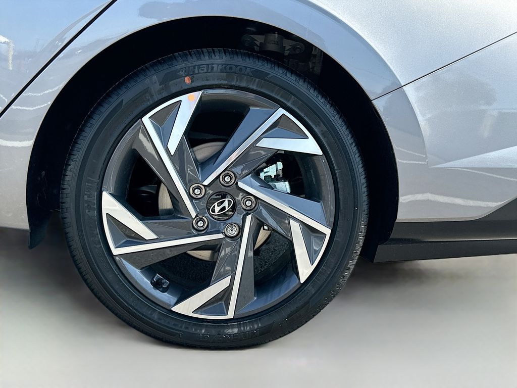 2025 Hyundai Elantra Limited Edition 22