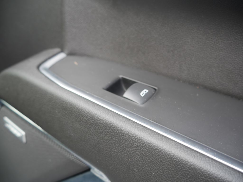 Thumbnail: 2023 Chevrolet Silverado 1500 - 29