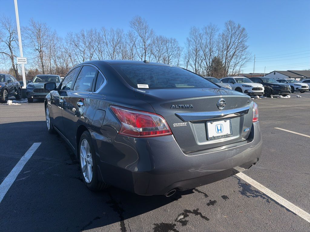 Thumbnail: 2013 Nissan Altima - 3