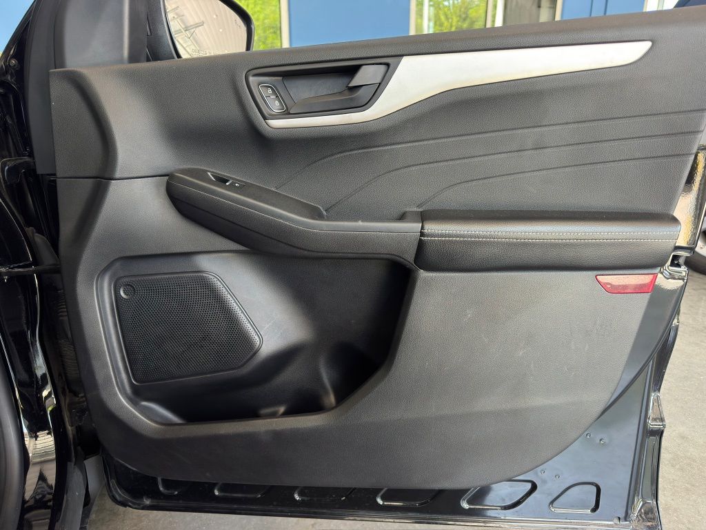 2022 Ford Escape SE Black at Classic Elite Chevrolet Sugar Land