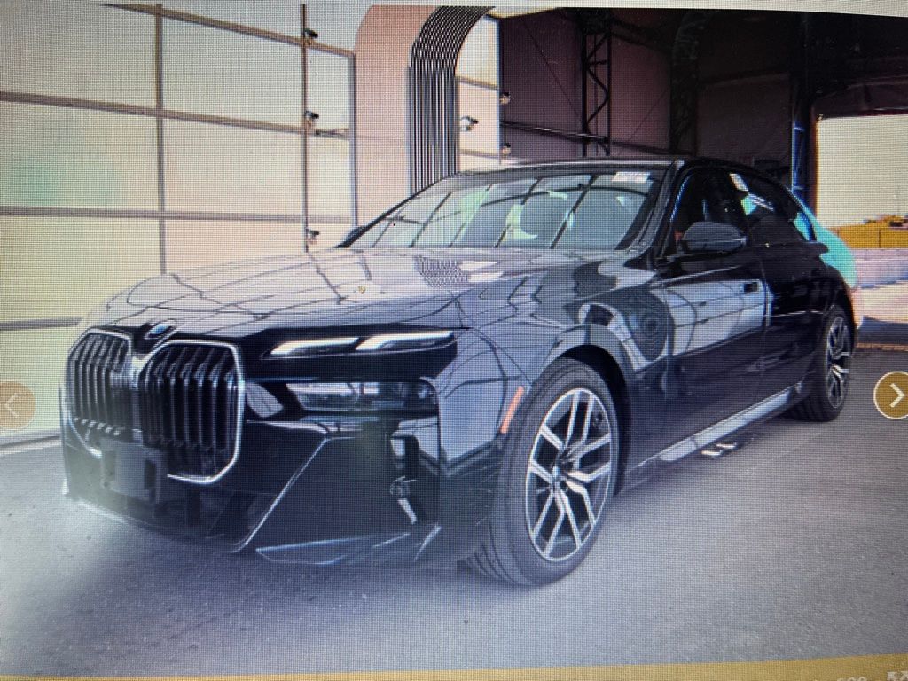 Carbon Black Metallic 2025 BMW 7 Series Sedan All-Wheel Drive 8-Speed Automatic