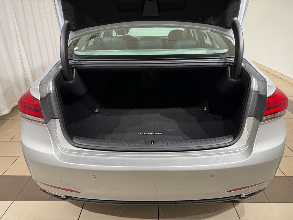 Thumbnail: 2017 Genesis G80 - 11