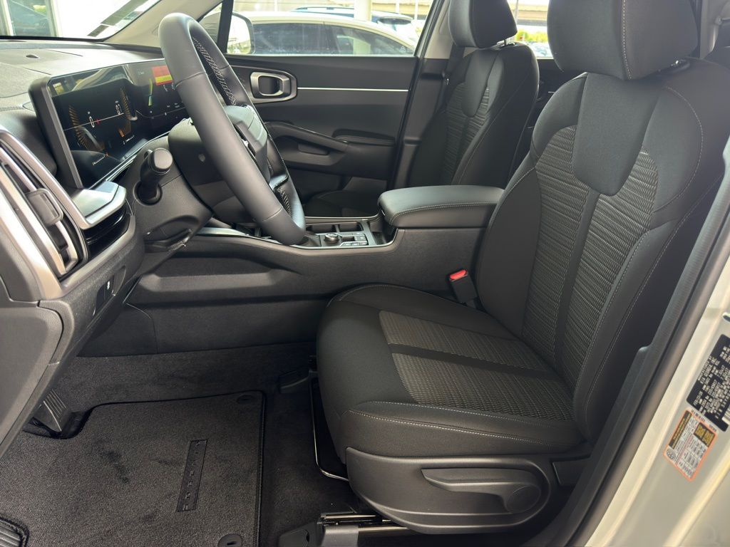 2026 Kia Sorento LX Silver at Community Kia