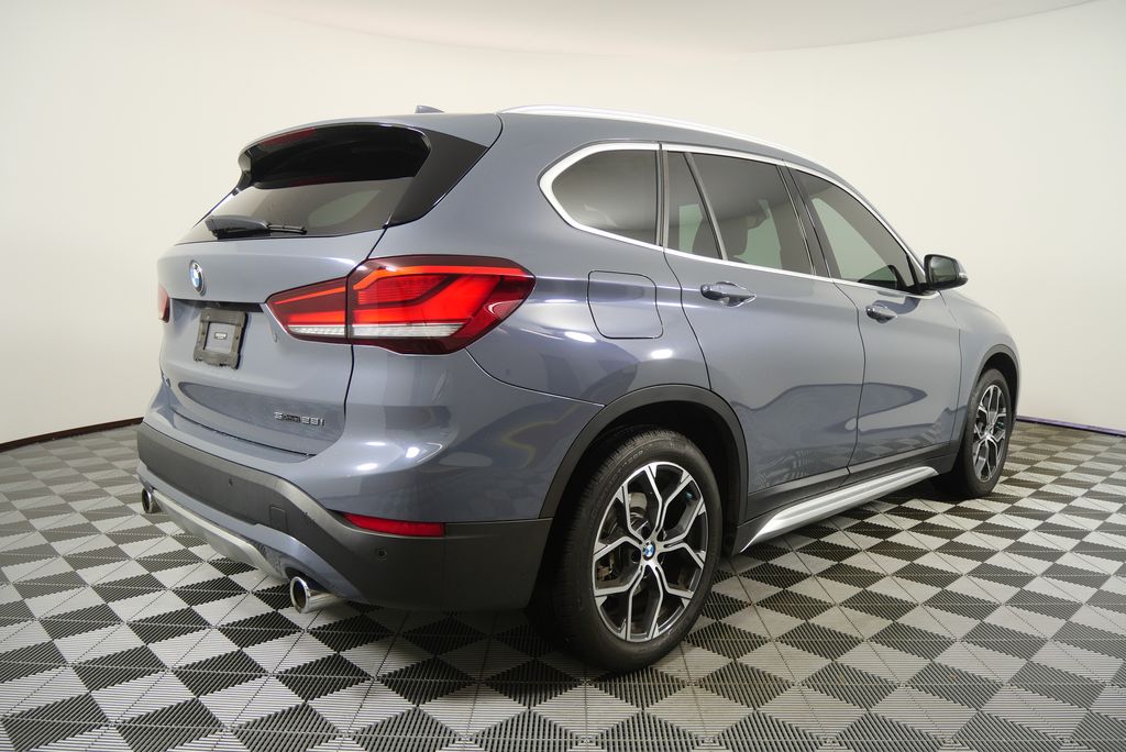 Thumbnail: 2021 BMW X1 - 3