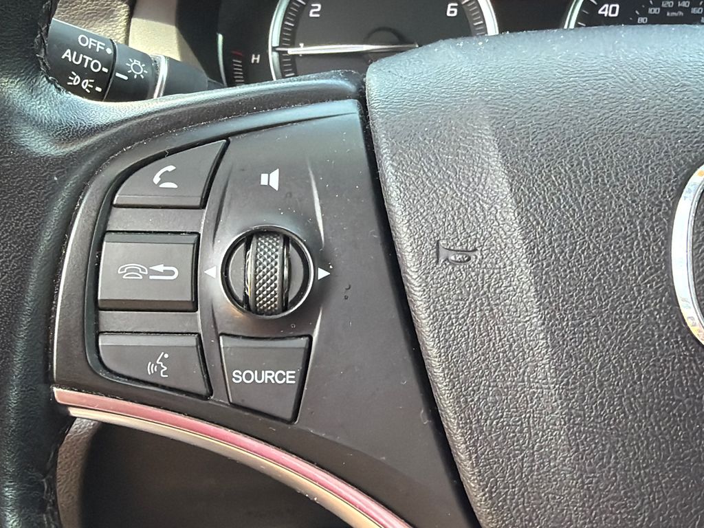 Used 2018  Acura 3.5L image 19