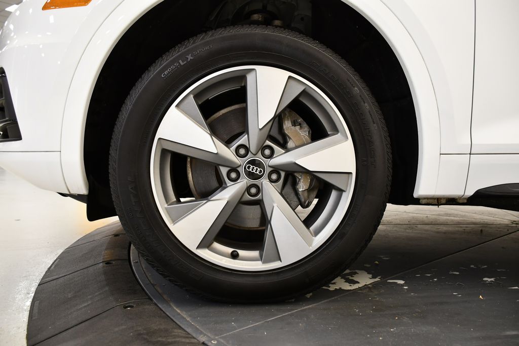 Thumbnail: 2020 Audi Q5 - 13