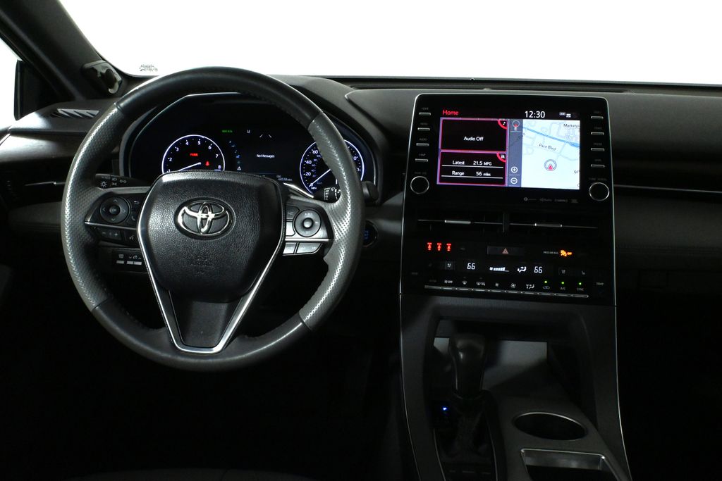 2019 Toyota Avalon Limited 18