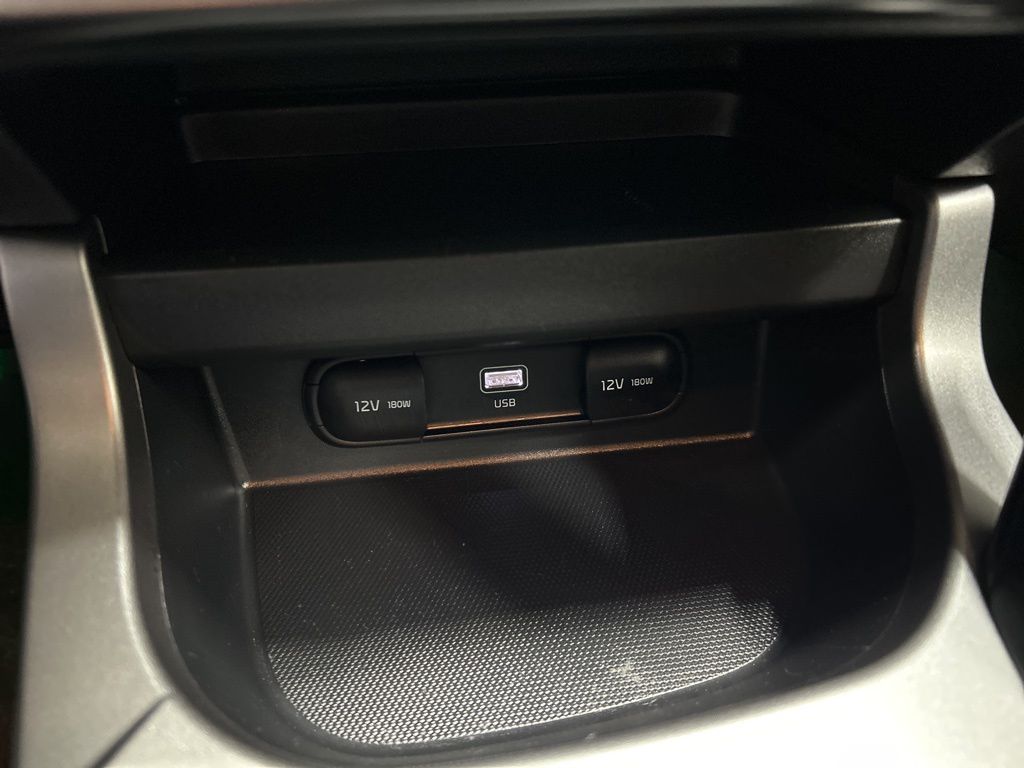 used 2025 Kia Seltos car, priced at $22,993