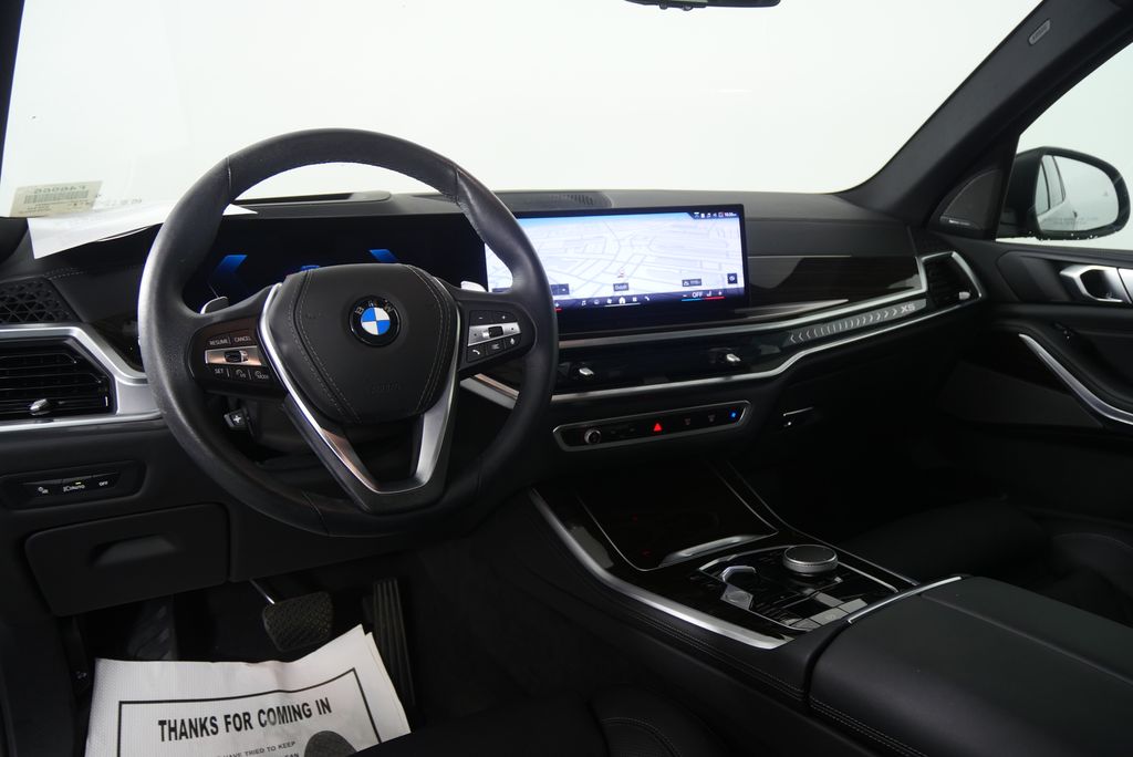 Thumbnail: 2025 BMW X5 - 17