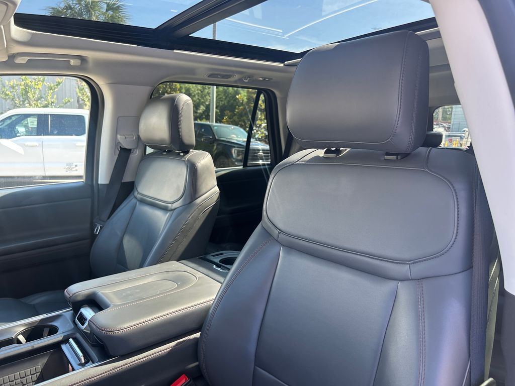 Used 2025 Gray Ford Active image 8