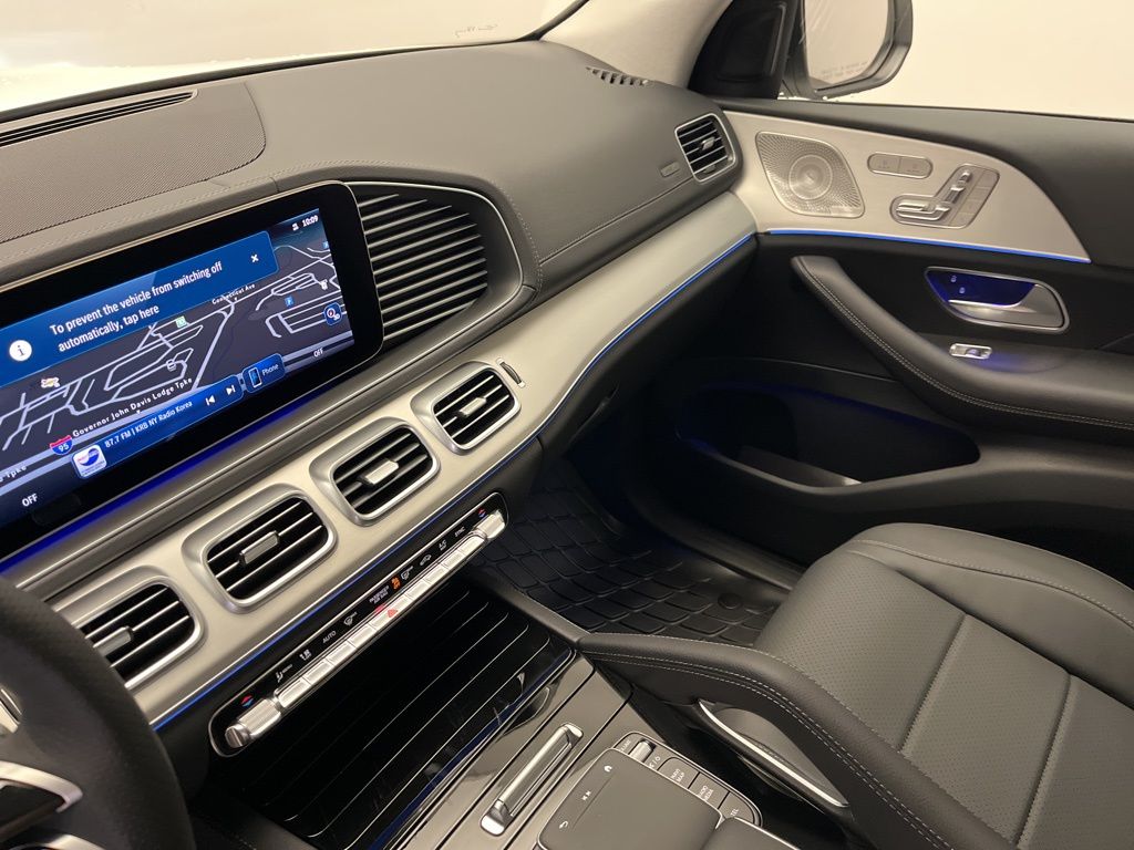 Thumbnail: 2026 Mercedes-Benz GLS - 21