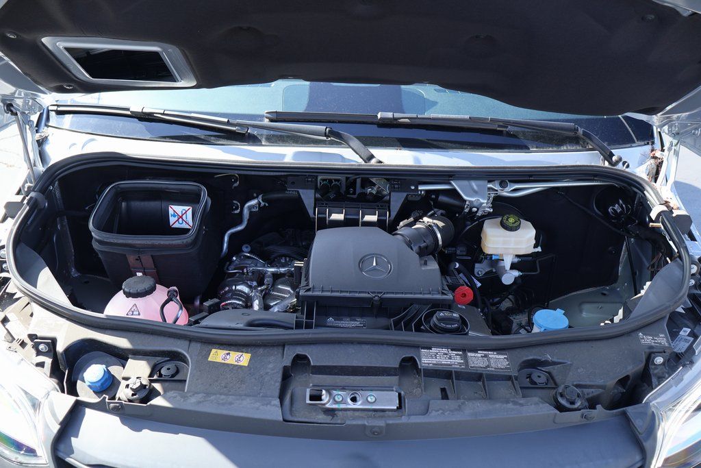 Thumbnail: 2025 Mercedes-Benz Sprinter - 8