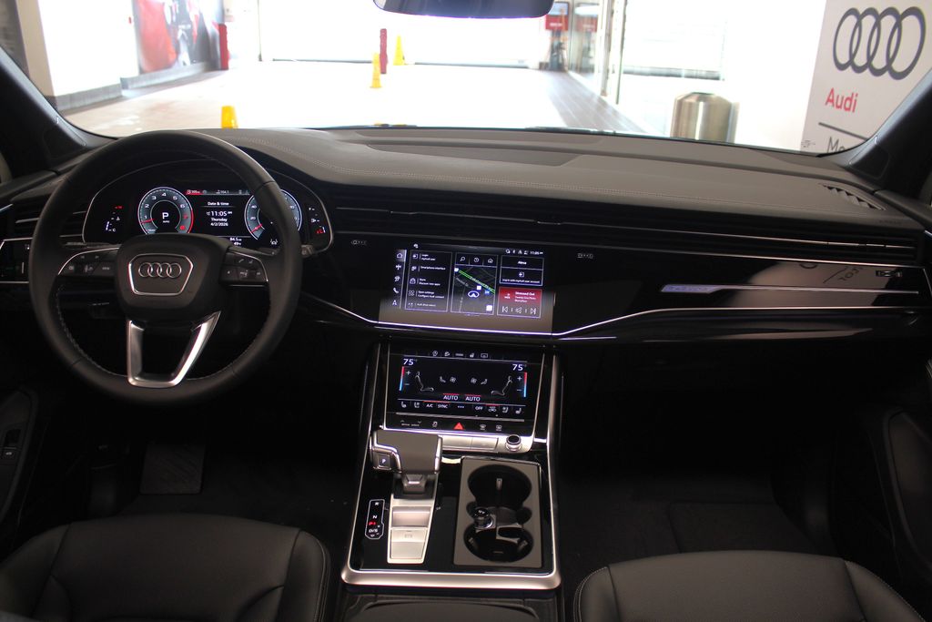 Thumbnail: 2026 Audi Q7 - 10