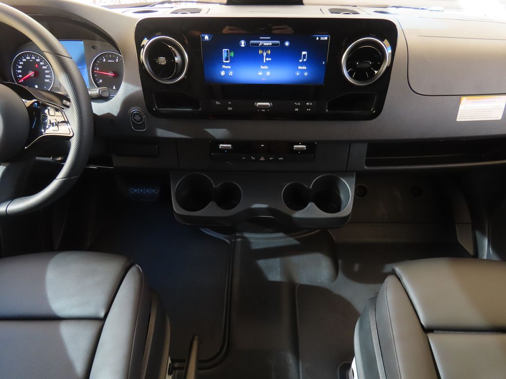 Thumbnail: 2026 Mercedes-Benz Sprinter - 13