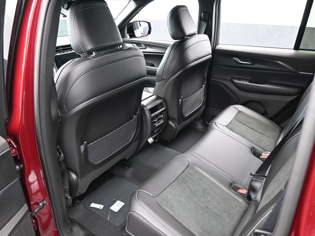 New 2025 Velvet Red Pearlcoat Jeep Altitude X image 28
