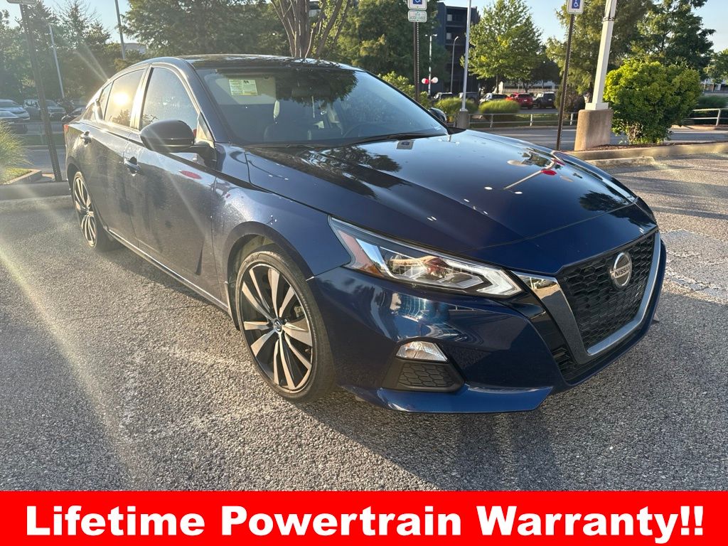 2022 Nissan Altima 2.5 SR FWD