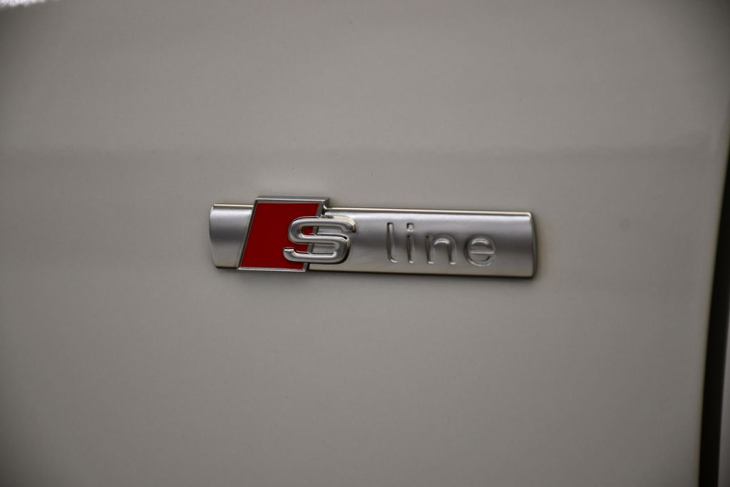 Thumbnail: 2023 Audi A4 - 11