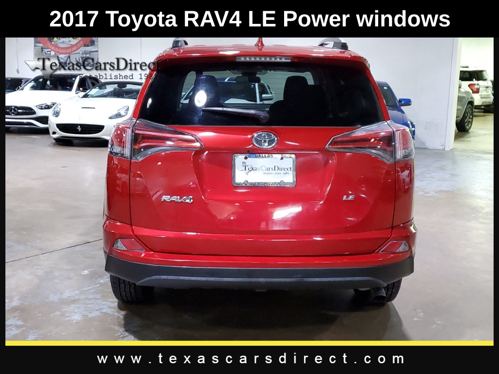 2017 Toyota RAV4 LE 11