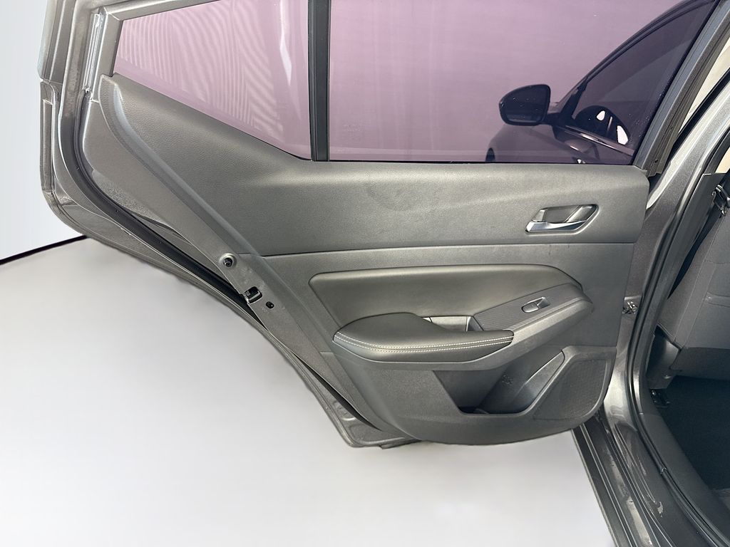 Thumbnail: 2019 Nissan Altima - 26