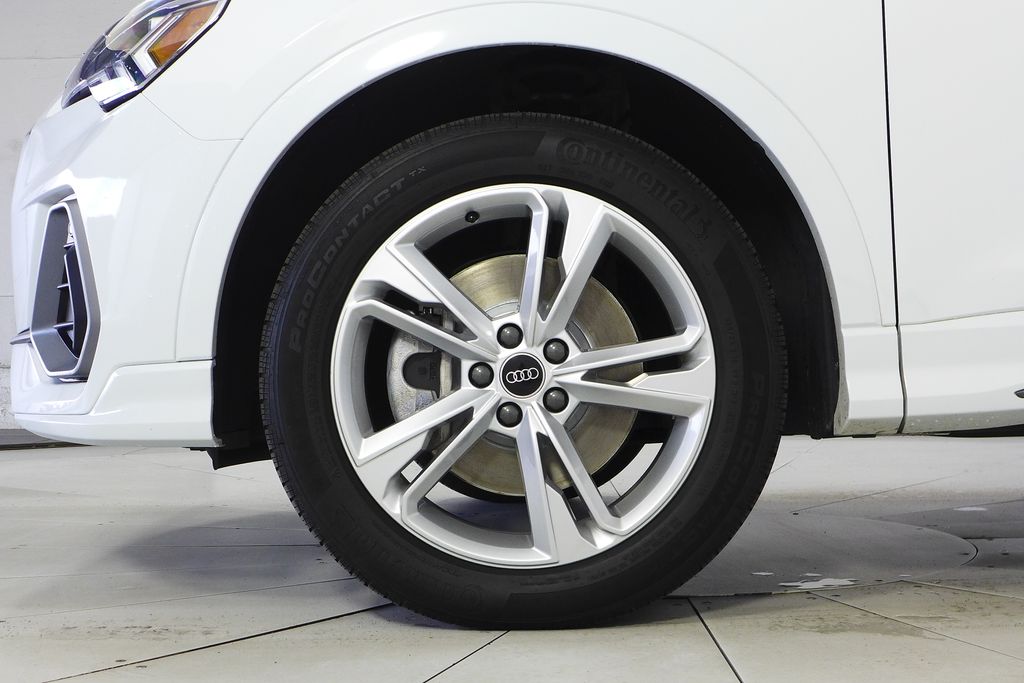 Thumbnail: 2023 Audi Q3 - 5