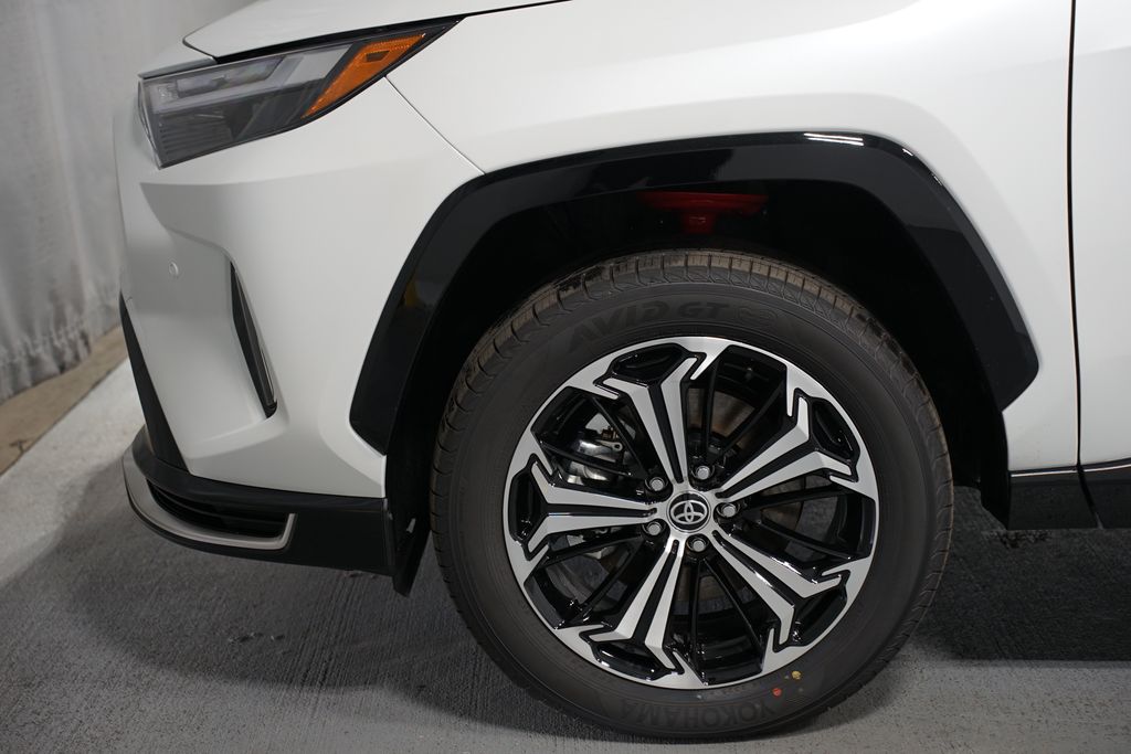 Thumbnail: 2025 Toyota RAV4 - 5