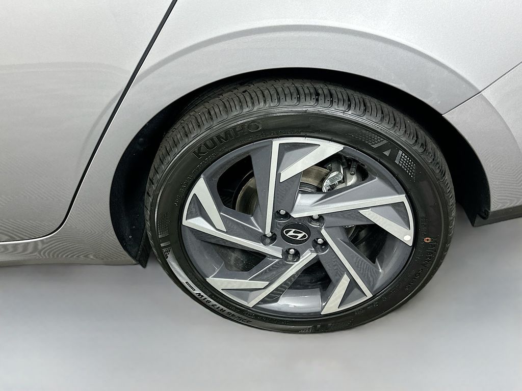 Thumbnail: 2025 Hyundai Elantra - 21