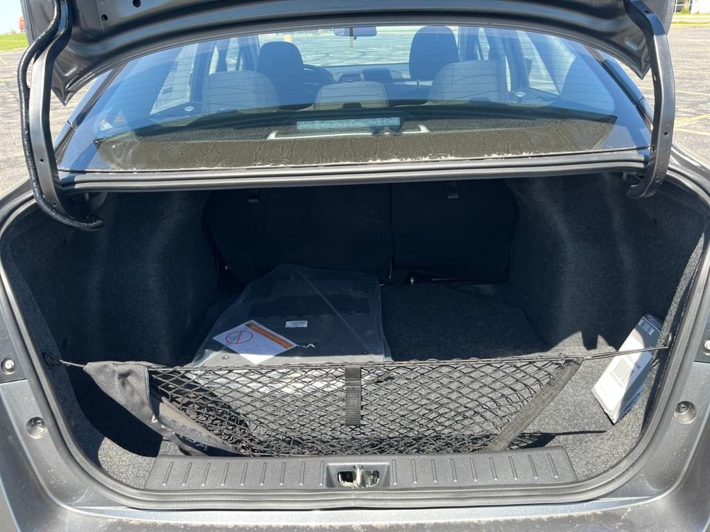 2025 Nissan Versa 1.6 S photo
