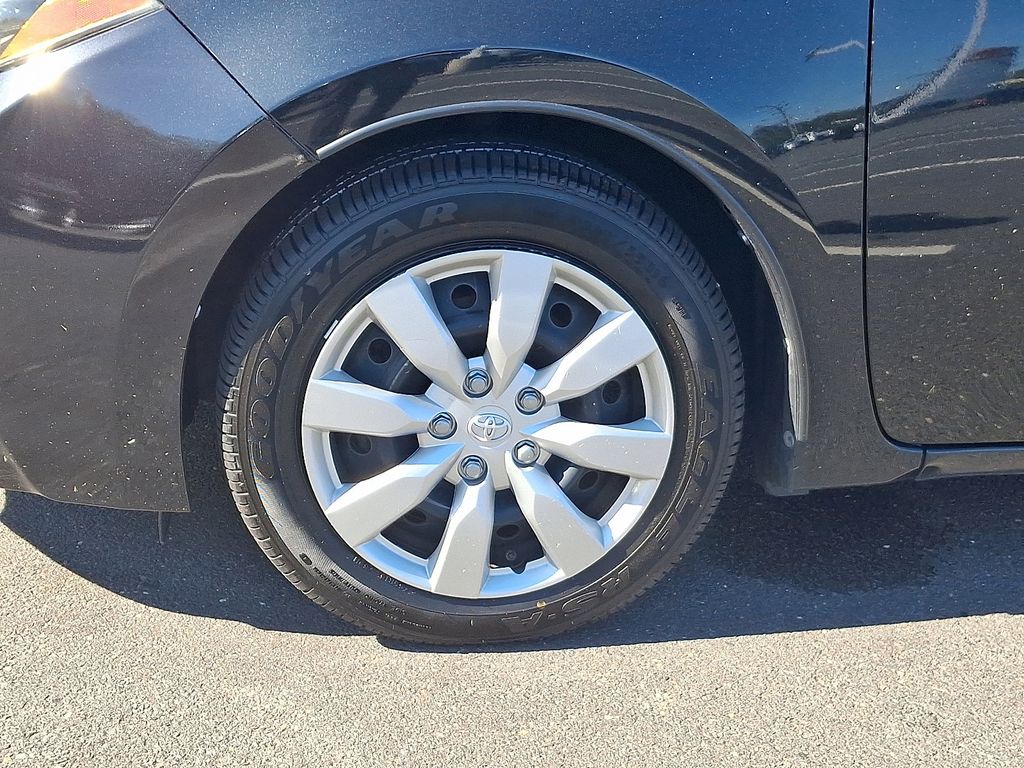 Thumbnail: 2016 Toyota Corolla - 8