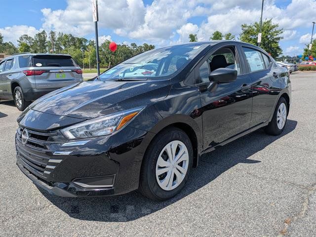 New 2025 Nissan Versa Sedan