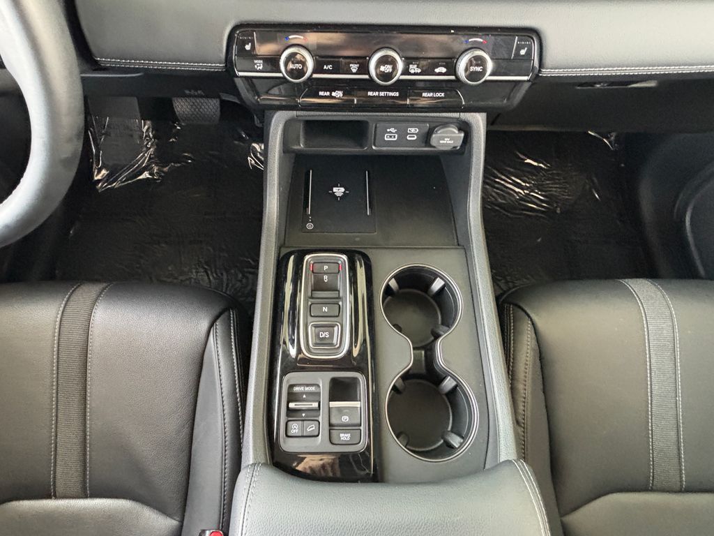 Thumbnail: 2024 Honda Pilot - 17