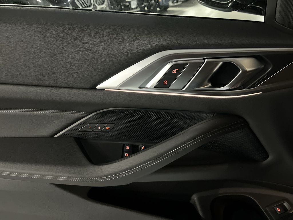 Thumbnail: 2026 BMW 4 Series - 13