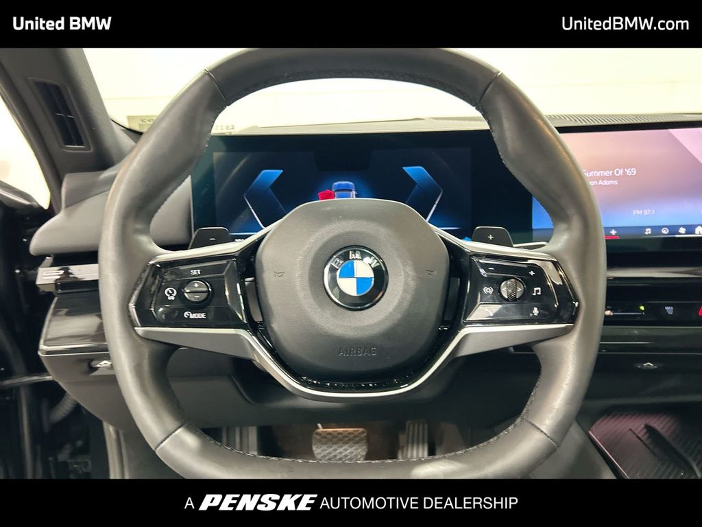 Thumbnail: 2025 BMW 5 Series - 14