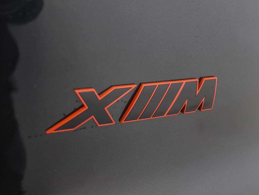 Thumbnail: 2026 BMW XM - 27