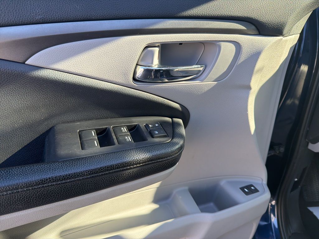 Thumbnail: 2018 Honda Pilot - 29