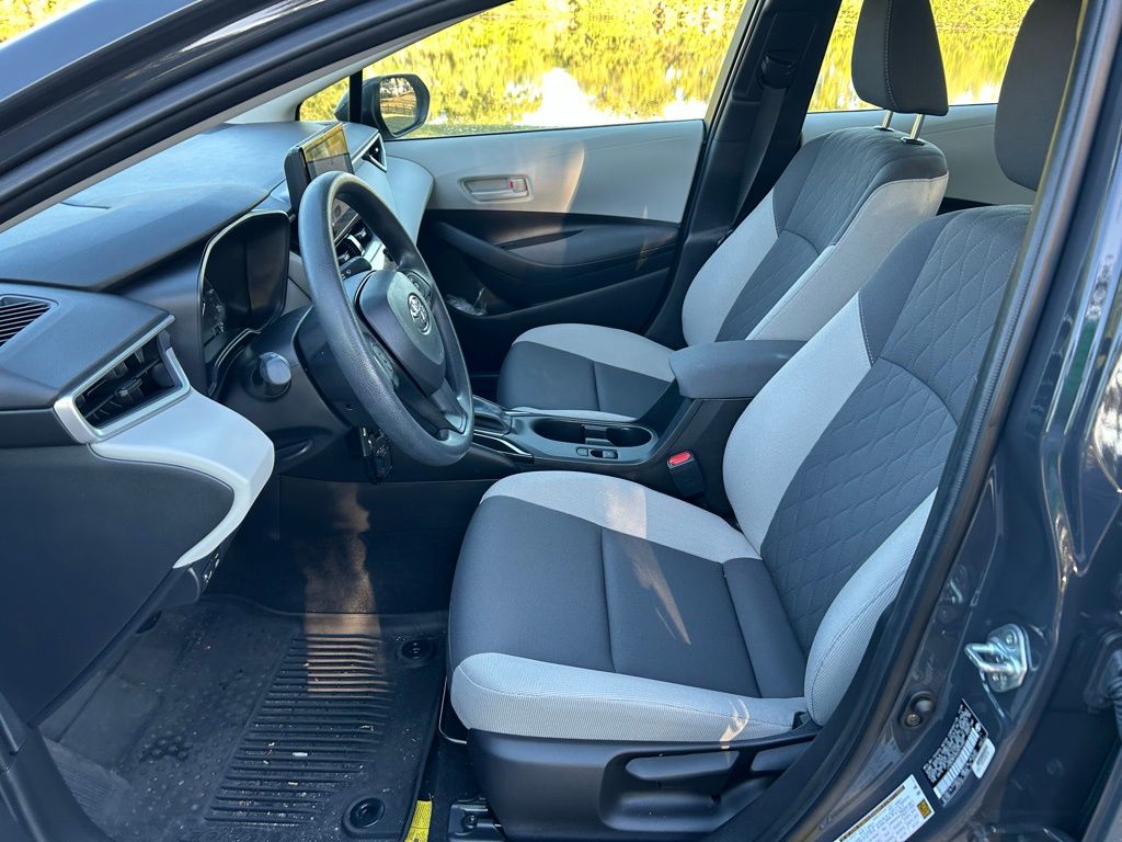 Thumbnail: 2025 Toyota Corolla - 14