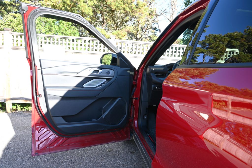 Thumbnail: 2025 Ford Explorer - 8